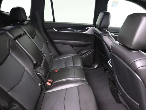 Used 2023 Cadillac XT6 Premium Luxury FWD image 14