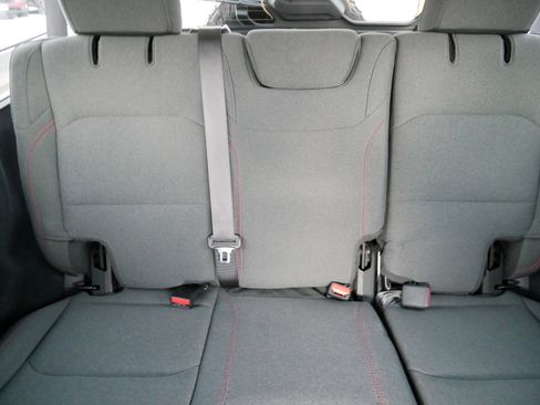 Used 2024 Jeep Wrangler Unlimited Rubicon image 13