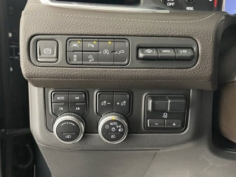 Used 2021 GMC Yukon Denali w/ Denali Ultimate Package image 36