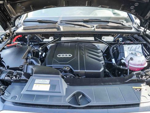 Used 2025 Audi Q5 2.0T Premium image 25