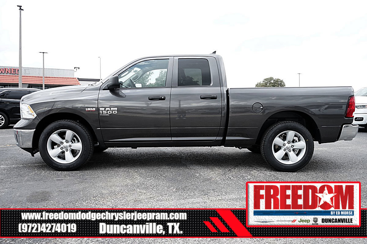 Used 2024 RAM 1500 Classic Tradesman RWD image 2