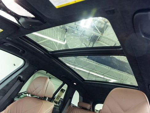 New 2026 BMW X5 M60i image 16