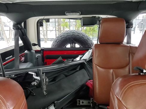 Used 2016 Jeep Wrangler Unlimited Rubicon w/ Dual Top Group image 21