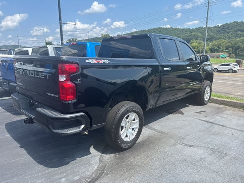 Used 2023 Chevrolet Silverado 1500 Custom AWD/4WD image 4