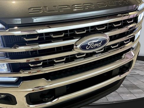 Used 2026 Ford F250 Lariat AWD/4WD image 33