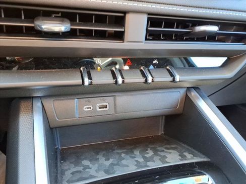 Used 2025 Chevrolet Colorado LT w/ Advanced Trailering Package image 15