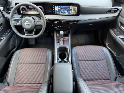 New 2025 Nissan Kicks SR w/ SR Premium Package image 16