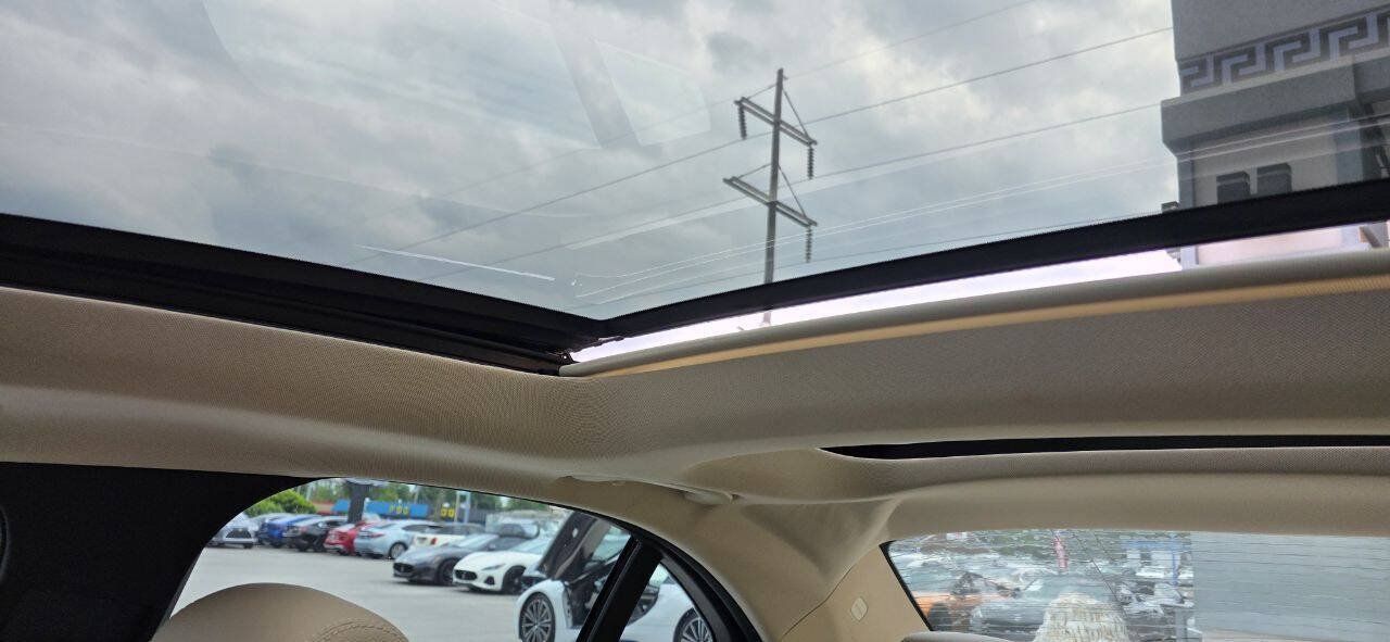 Used 2018 Mercedes-Benz C 300 Sedan image 25