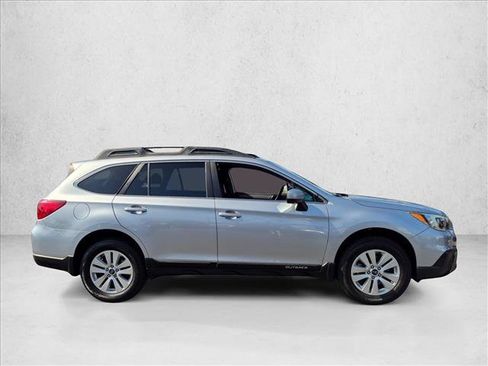 Used 2015 Subaru Outback 2.5i Premium w/ Popular Package #3 AWD/4WD image 5