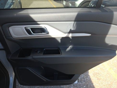 New 2026 Ford Explorer Active image 27