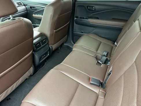 Certified 2024 Honda Passport EX-L image 13