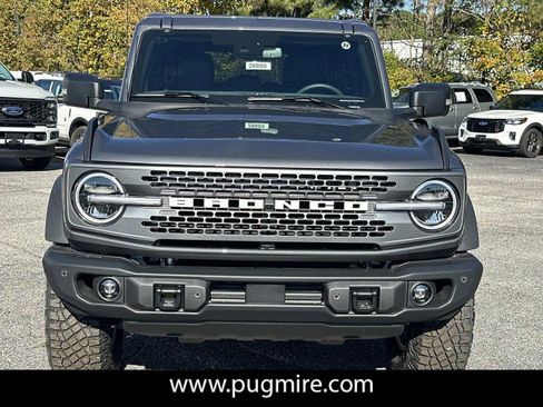 New 2025 Ford Bronco Badlands image 2