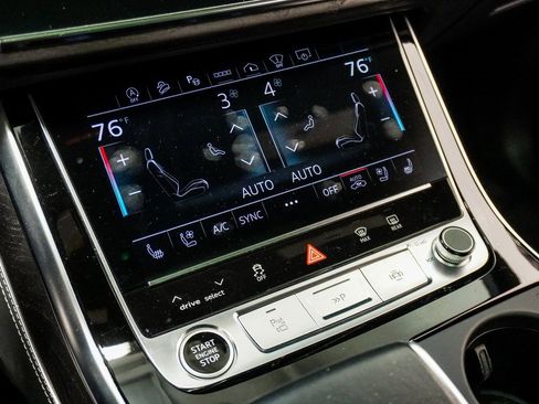 Used 2023 Audi Q8 Prestige w/ Prestige Package image 25