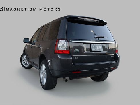 Used 2012 Land Rover LR2 HSE image 7