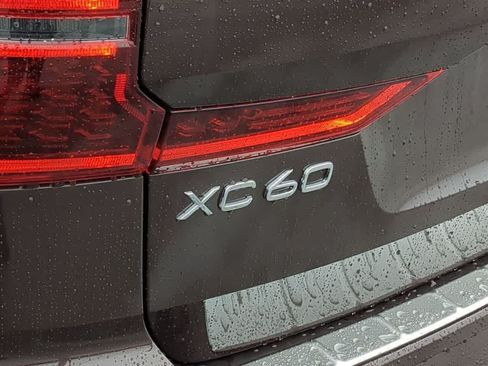 Certified 2026 Volvo XC60 T8 Plus w/ Protection Package Premier AWD/4WD image 12