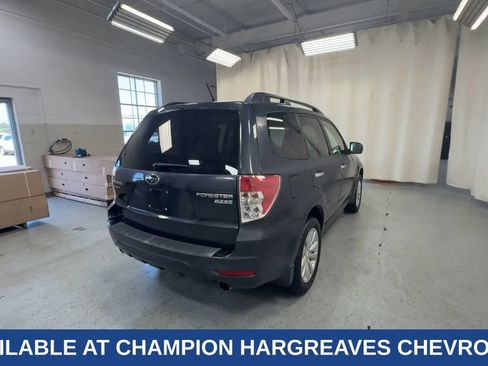 Used 2011 Subaru Forester 2.5X Premium w/ All-Weather Pkg AWD/4WD image 10