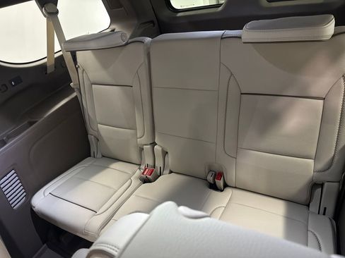 New 2026 GMC Yukon XL Denali w/ Sun & Power Step Package RWD image 13