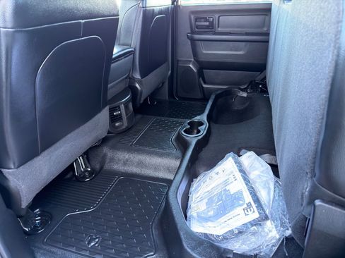 Used 2025 RAM 5500 Tradesman w/ Safety Group image 29