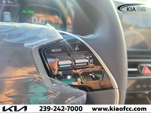 New 2026 Kia Niro LX FWD image 32
