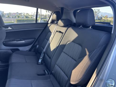 Used 2022 Kia Sportage LX image 13