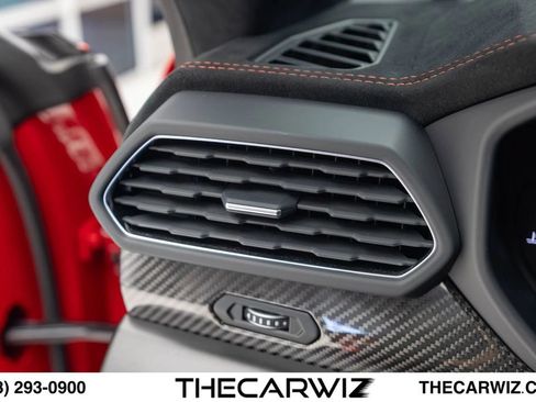 Used 2023 Lamborghini Urus Performante AWD/4WD image 80