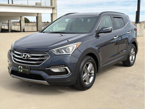 Used 2017 Hyundai Santa Fe Sport image 5