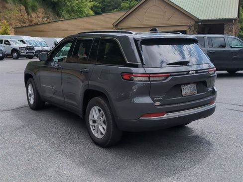 Certified 2025 Jeep Grand Cherokee Laredo X w/ Luxury Tech Group I AWD/4WD image 38