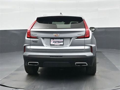 Used 2024 Cadillac XT4 Premium Luxury image 5