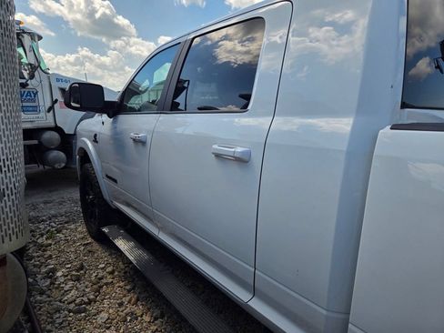 Used 2020 RAM 2500 Laramie w/ Night Edition AWD/4WD image 12