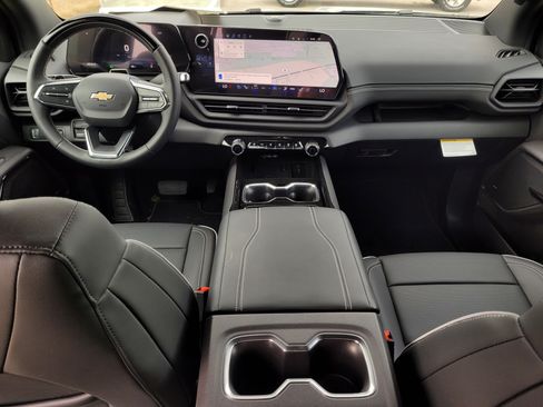 New 2026 Chevrolet Silverado EV LT w/ Premium Package image 13