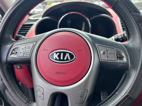 Used 2011 Kia Soul Sport FWD image 17