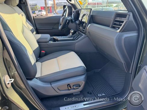 Used 2026 Lexus GX 550 w/ Accessory Package (CT) AWD/4WD image 27