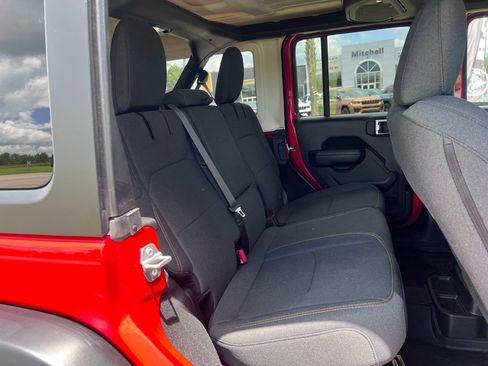 Used 2025 Jeep Wrangler Unlimited Sport S 4xe AWD/4WD image 12