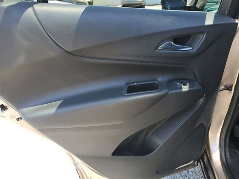 Used 2019 Chevrolet Equinox LT FWD image 9