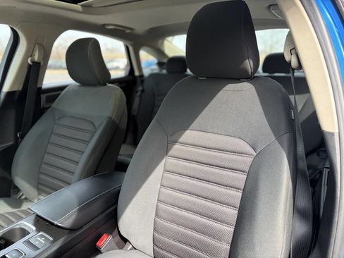 Used 2019 Ford Fusion SE FWD image 13