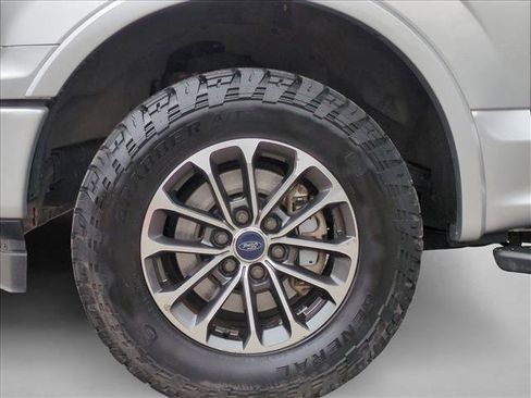 Used 2018 Ford F150 XLT w/ Equipment Group 302A Luxury image 23