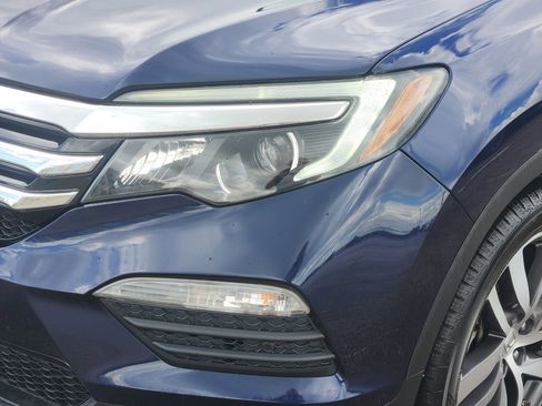 Used 2018 Honda Pilot Elite image 5