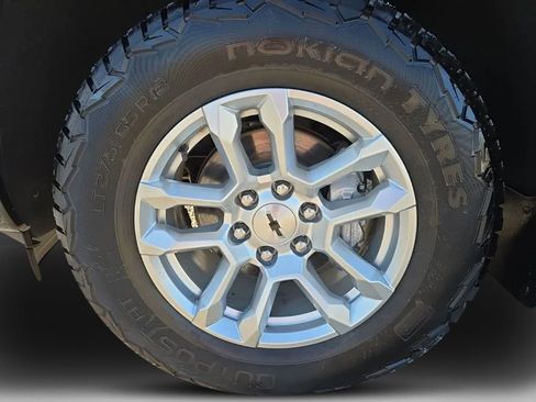 Used 2022 Chevrolet Silverado 1500 RST AWD/4WD image 12