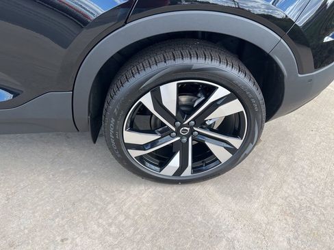 New 2026 Volvo XC40 B5 Ultra w/ Protection Package Premier AWD/4WD image 11