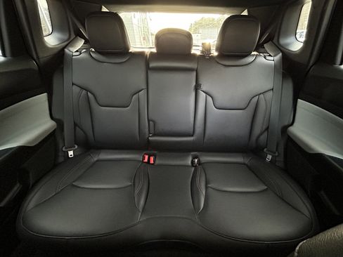 Certified 2024 Jeep Compass Limited AWD/4WD image 32