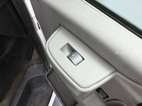 Used 2017 Chevrolet Express 3500 LT w/ LT Preferred Equipment Group image 41