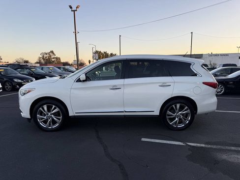 Used 2013 INFINITI JX35 AWD w/ Premium Pkg image 6