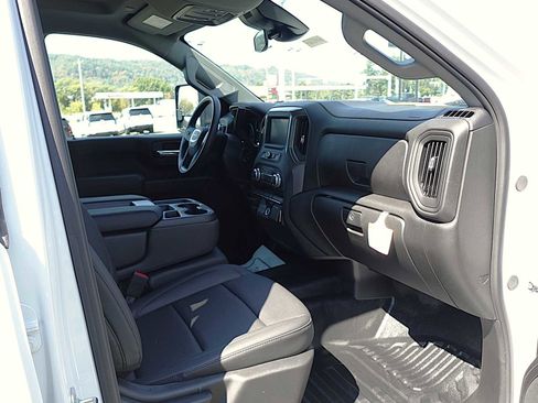 New 2026 GMC Sierra 2500 Pro w/ Convenience Package AWD/4WD image 25