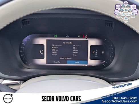 Used 2023 Volvo XC60 B5 Plus w/ Climate Package AWD/4WD image 15