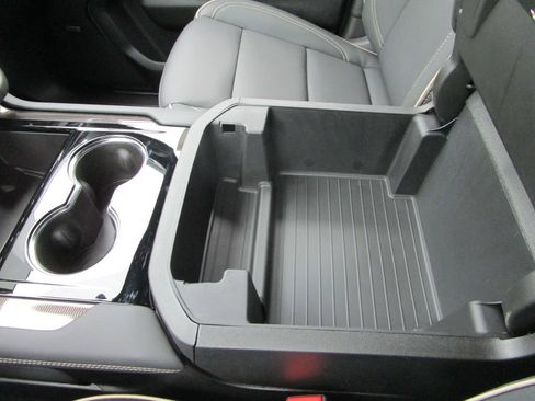 New 2026 GMC Yukon Elevation RWD image 40
