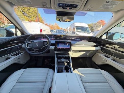 New 2026 Lincoln Nautilus Reserve image 11