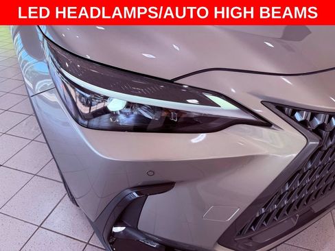 Certified 2025 Lexus NX 250 FWD w/ Towing Package (2000 Lbs) image 10