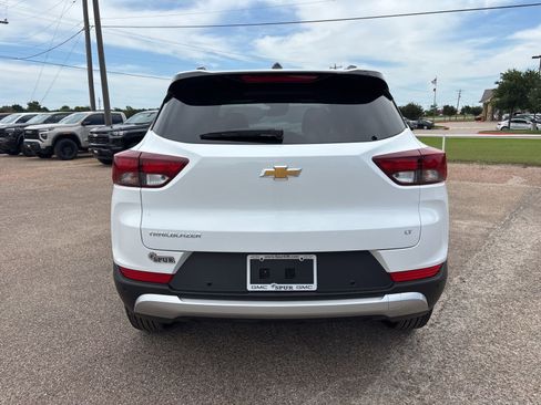 New 2026 Chevrolet TrailBlazer LT w/ Convenience Package FWD image 5