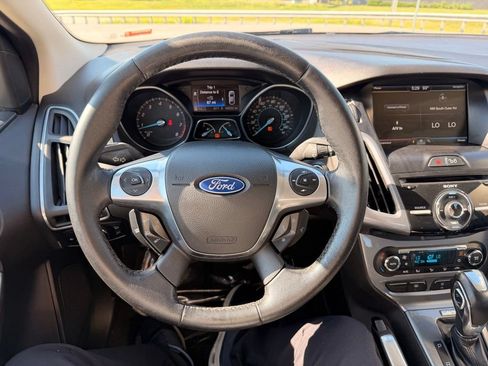 Used 2012 Ford Focus Titanium FWD image 12