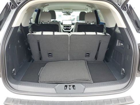New 2026 Ford Explorer Active w/ Active Comfort Package image 8